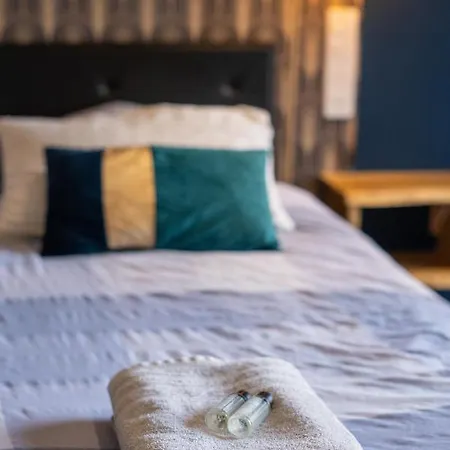Apartment Capsule Temps Suspendu - Balneo, Cinema & Billard Valenciennes