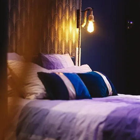 Apartman Capsule Temps Suspendu - Balneo, Cinema & Billard Valenciennes