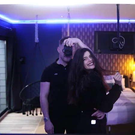 Capsule Temps Suspendu - Balneo, Cinema & Billard Apartman Valenciennes