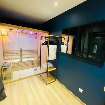 Apartman Capsule Temps Suspendu - Balneo, Cinema & Billard Valenciennes