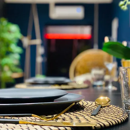 Apartman Capsule Temps Suspendu - Balneo, Cinema & Billard Valenciennes