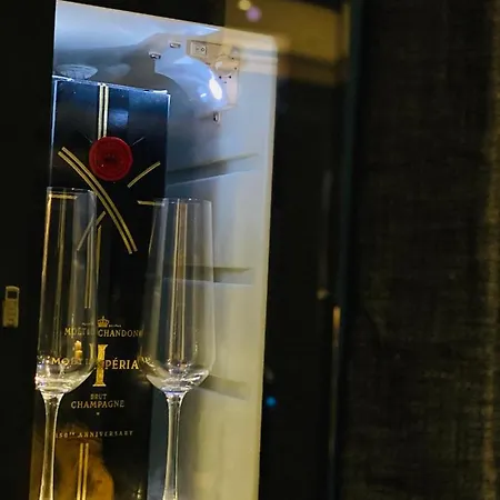 Apartman Capsule Temps Suspendu - Balneo, Cinema & Billard Valenciennes