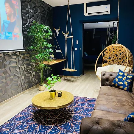 Capsule Temps Suspendu - Balneo, Cinema & Billard