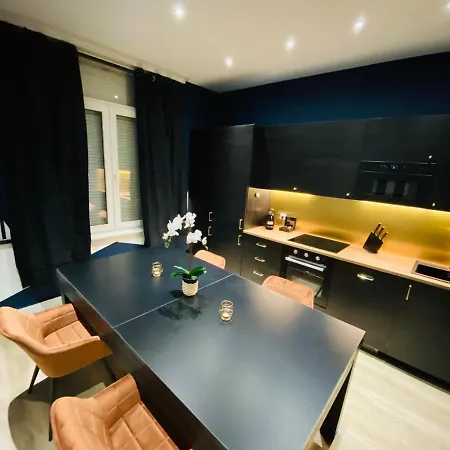 Capsule Temps Suspendu - Balneo, Cinema & Billard Apartman Valenciennes